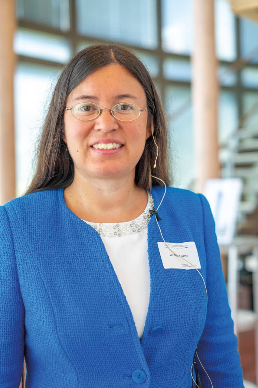 Dr. Diana Henz